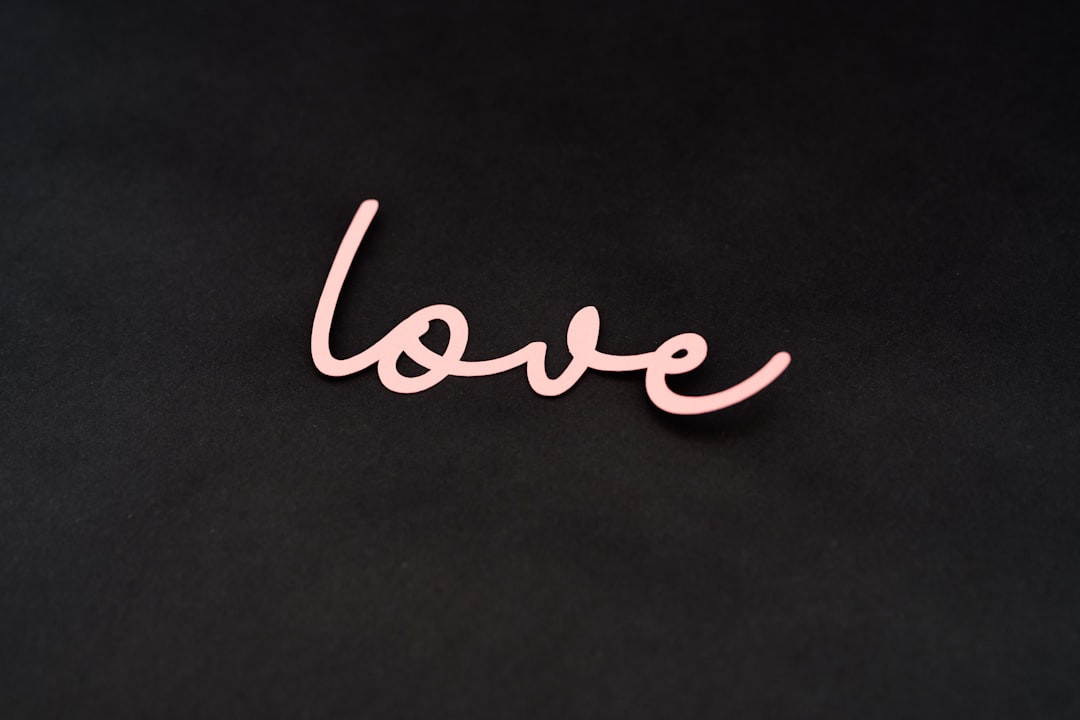 Gerard Joling en zijn liefdesleven: een openhartige blik op relaties